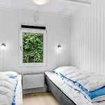 Lovely In Sydals With Sauna Vakantiehuis Høruphav